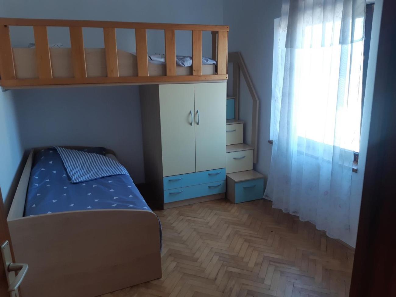 Apartment Marija พูลา ภายนอก รูปภาพ