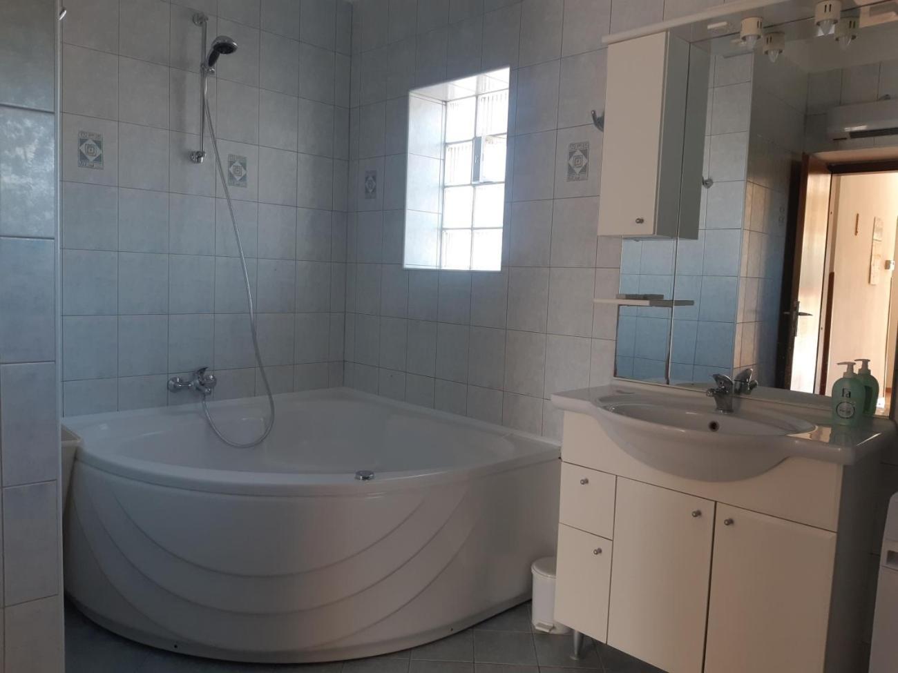Apartment Marija พูลา ภายนอก รูปภาพ